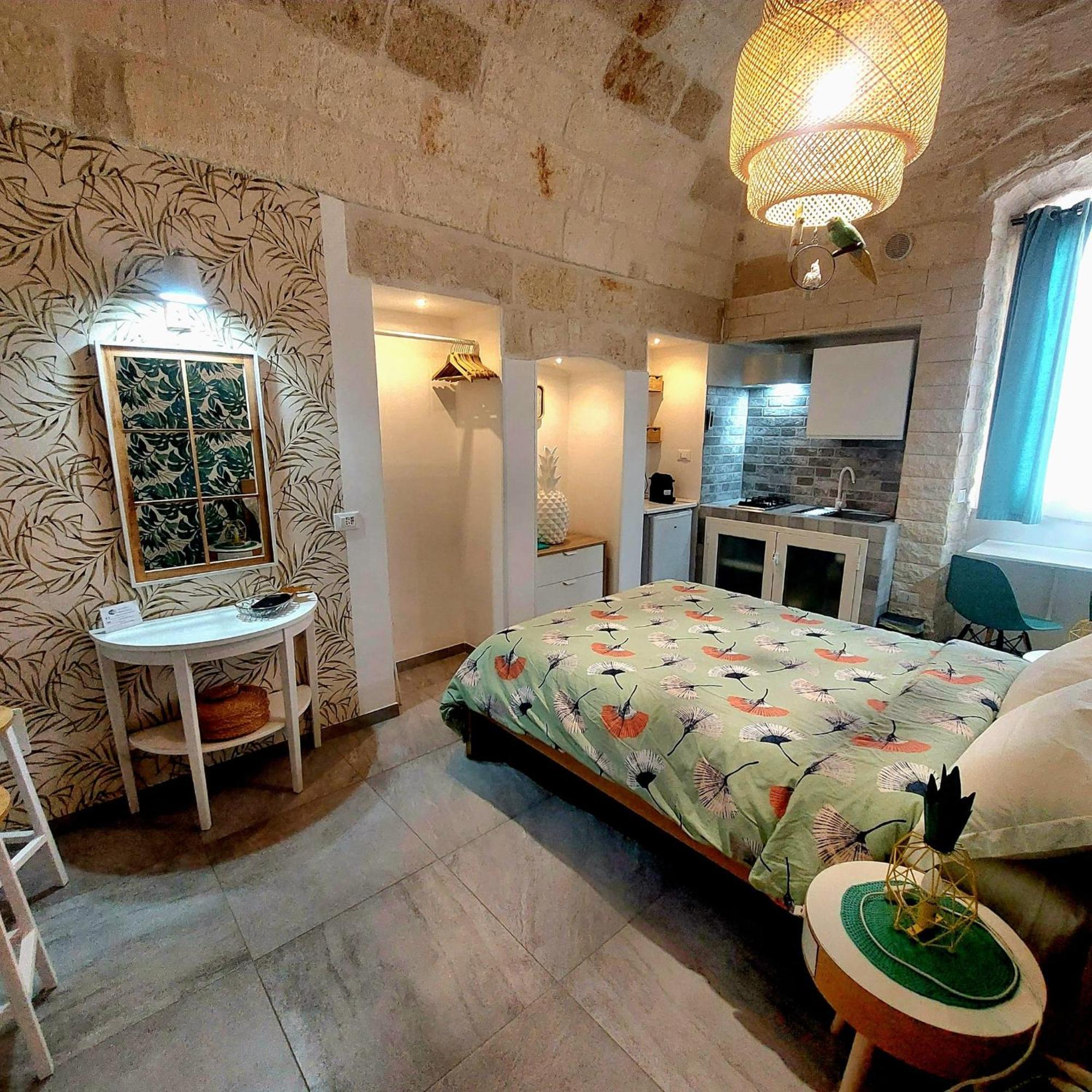 Dimora Altomare Holiday Suites - Locazione Turistica ポリニャーノ・ア・マーレ エクステリア 写真